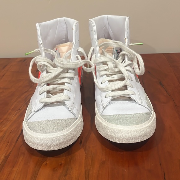 NIKE Blazers - Picture 3 of 8